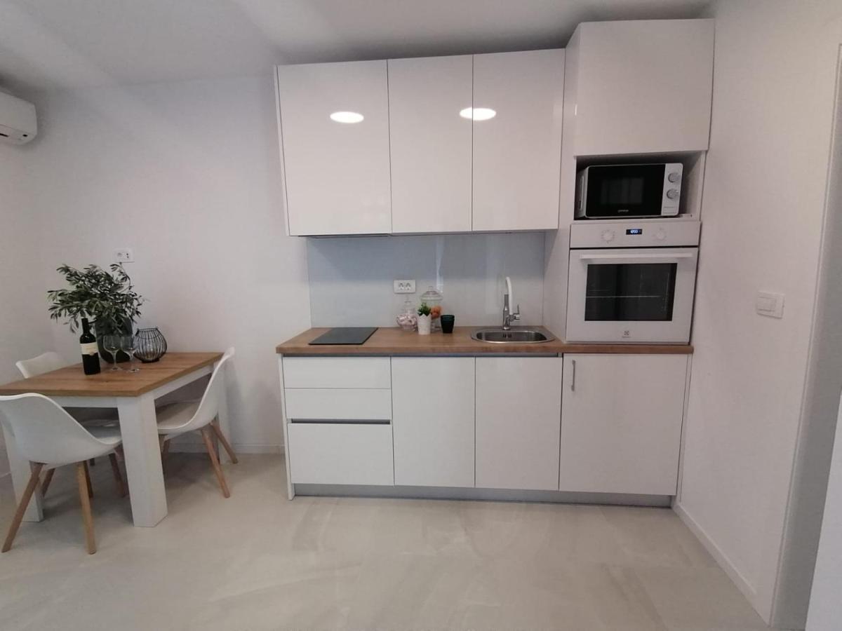 וודיצה Apartmani Zoric חדר תמונה