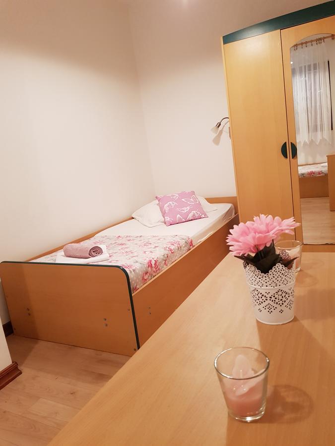 וודיצה Apartmani Zoric מראה חיצוני תמונה