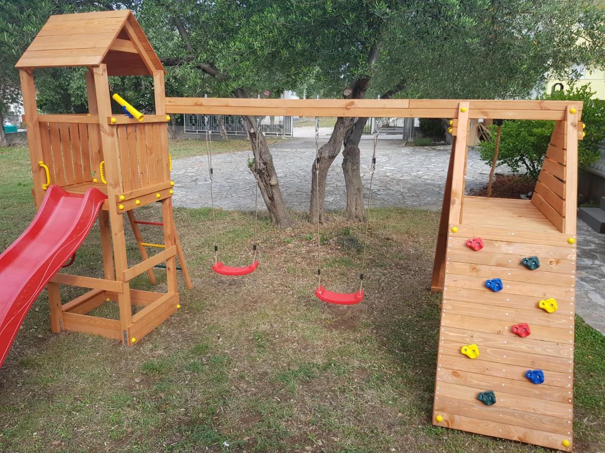 וודיצה Apartmani Zoric מראה חיצוני תמונה
